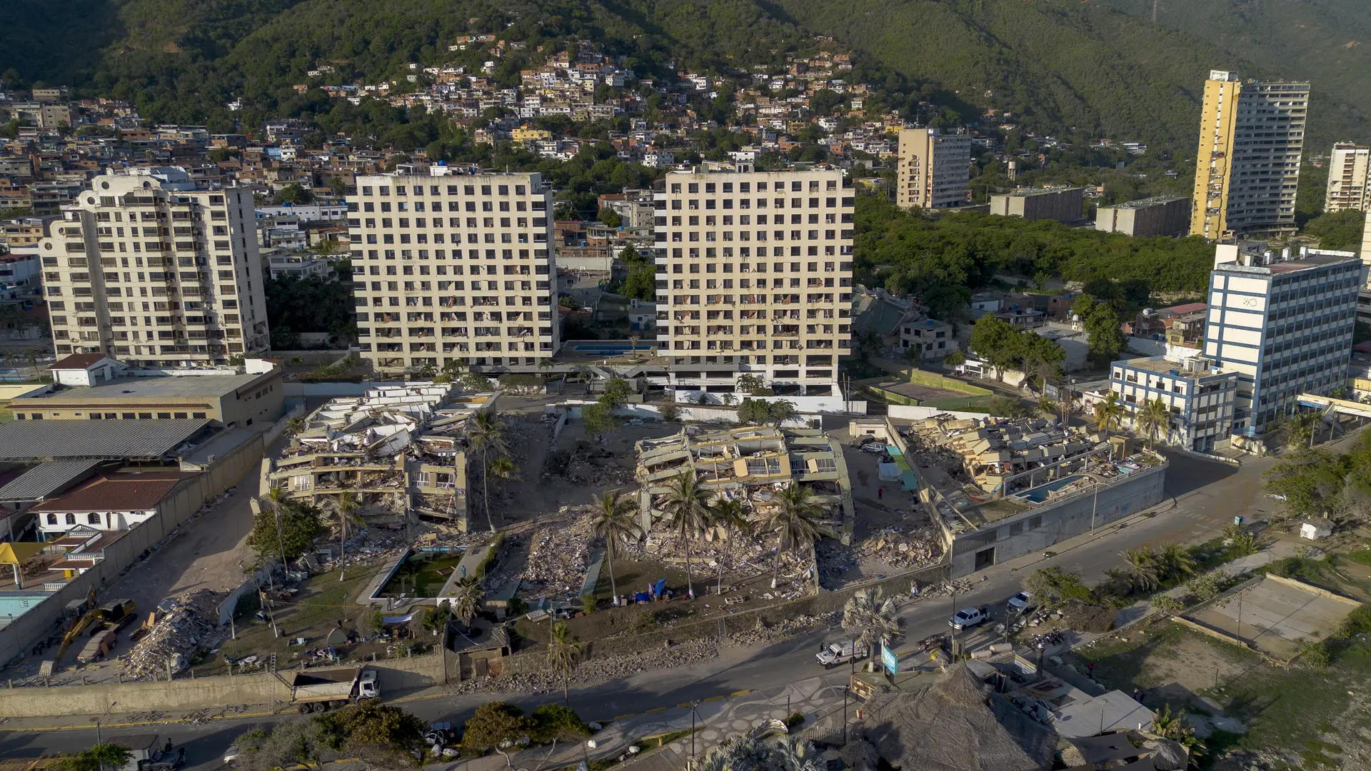  Suben a 3.811 los muertos por los terremotos en Venezuela 