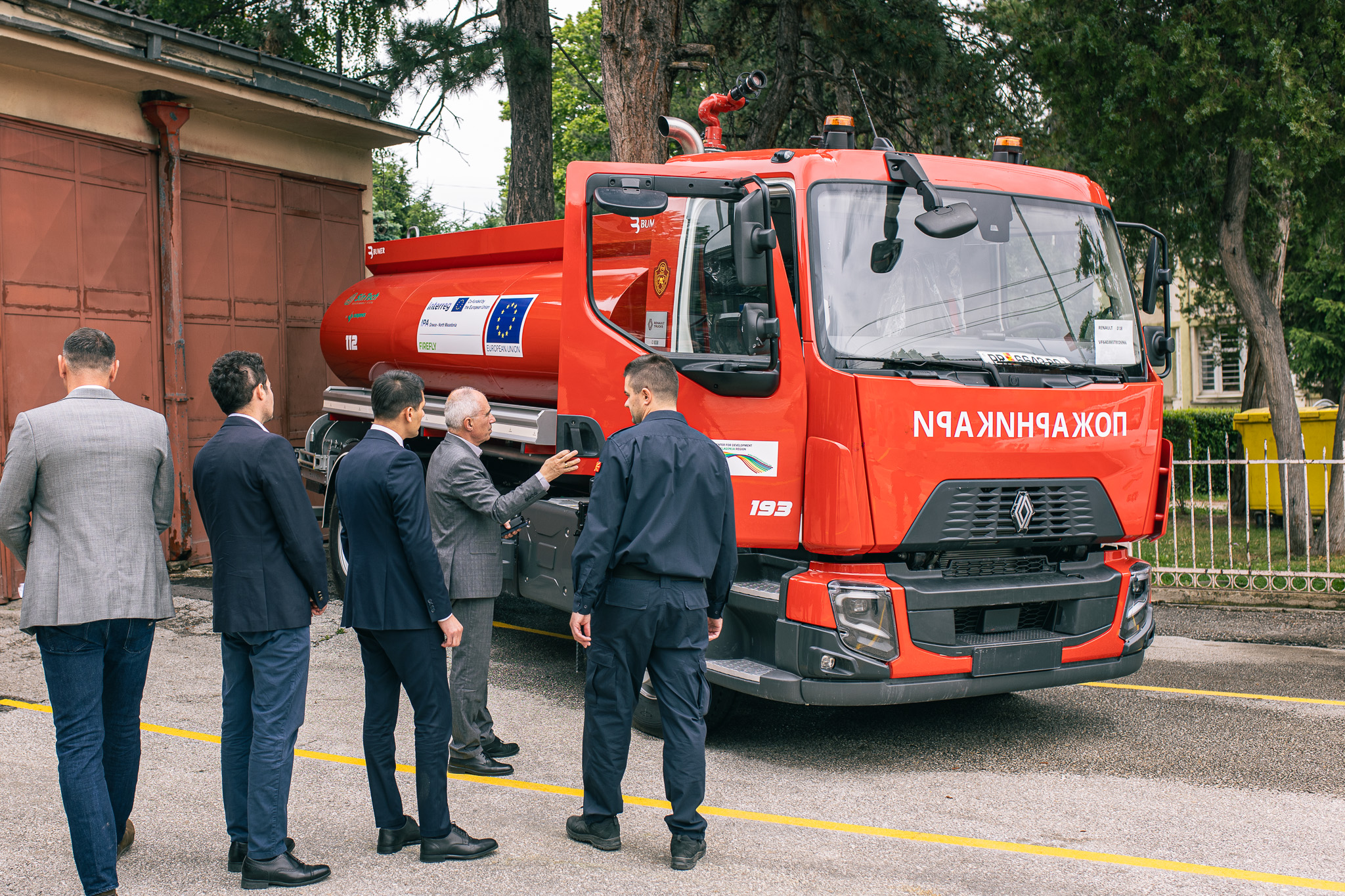 Bitolskata požarna dobi dve novi vozila (FOTO)