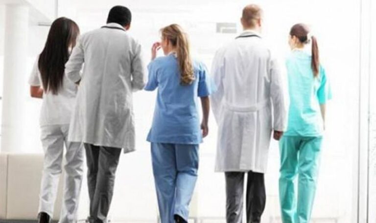 Do okončanja sudskih postupaka: Komora RS obustavila izdavanje licenci doktorima sa “Kallosa”