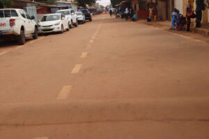 Arrondissement 2 de Ouagadougou : l’entrepreneure Adja Mamounata Basga Velegda offre une rue bitumée