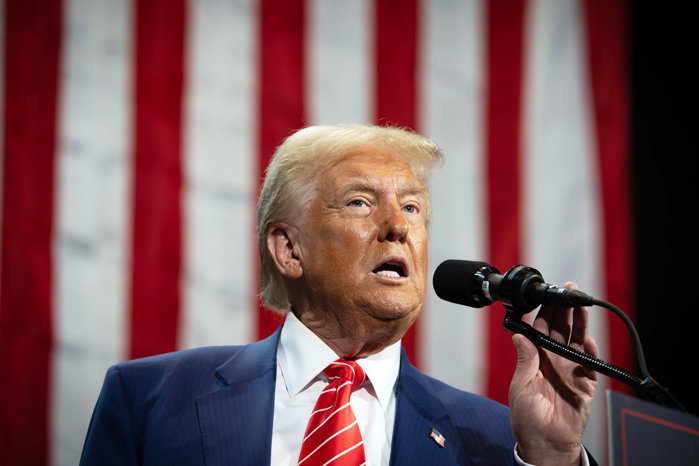 Trump pregăteşte un nou atac asupra Iranului. Petrolul sare de 91 de dolari, iar analiştii avertizează că poate ajunge la 120 de dolari
