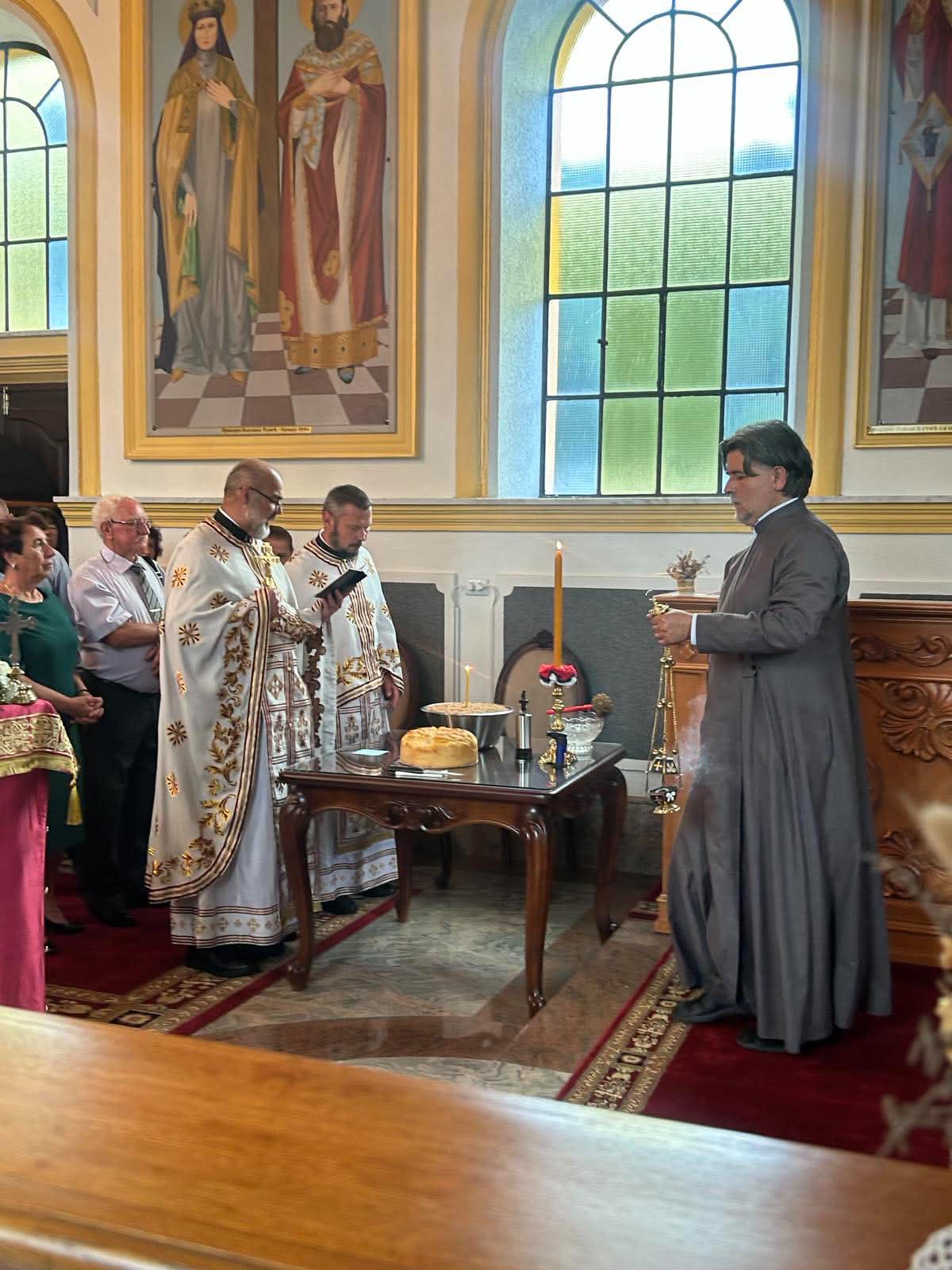U Potočanima kod Prnjavora proslavljena hramovna slava Sveti car Konstantin i carica Jelena (FOTO)