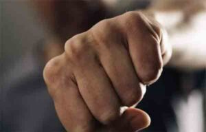 Au fost reținuți: doi tineri din Vânători au tâlhărit un bărbat