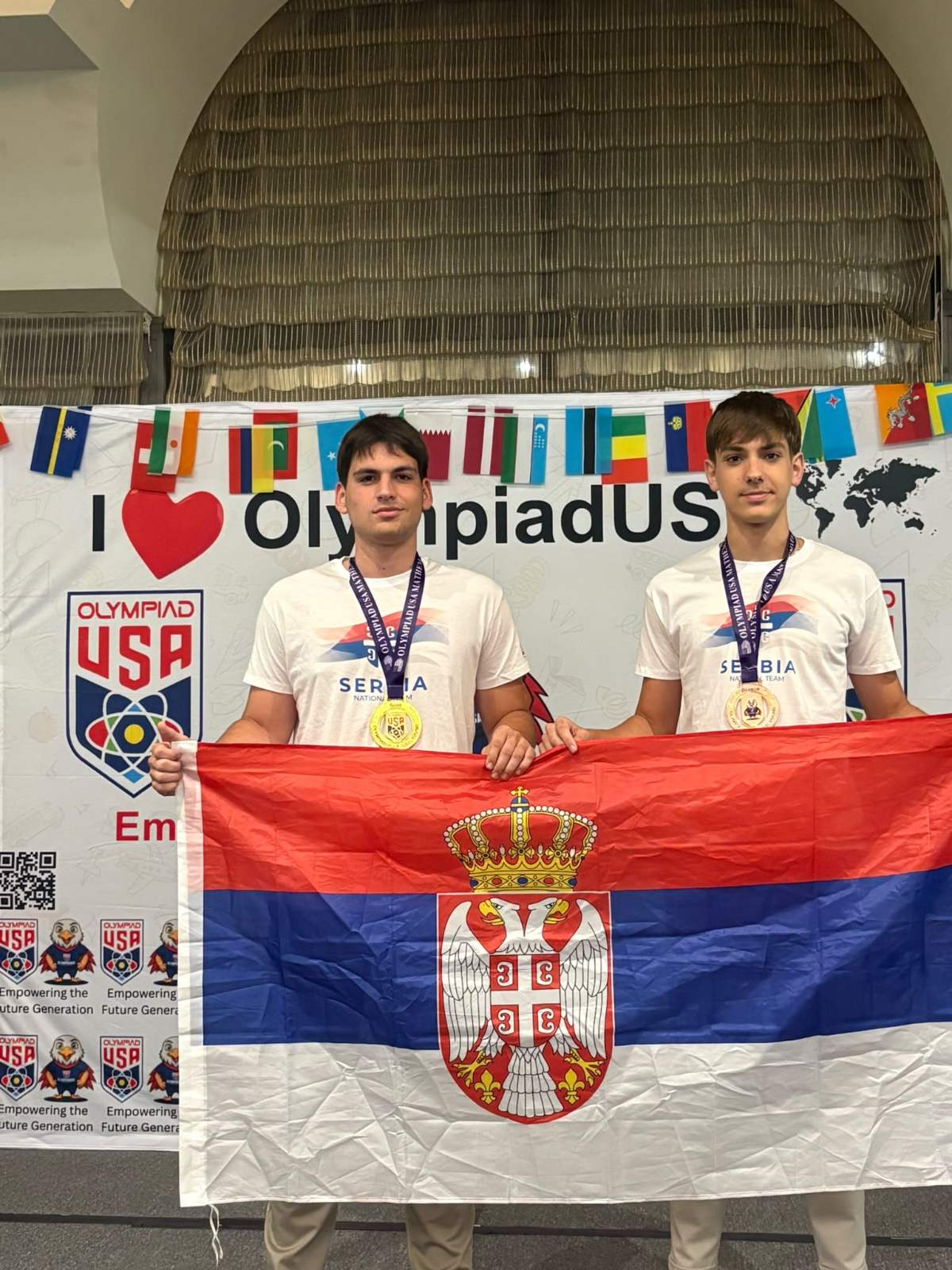 GIMNAZIJALCI BLISTALI NA MATEMATIČKOJ OLIMPIJADI U AMERICI: Marko i Vukašin se okitili medaljama