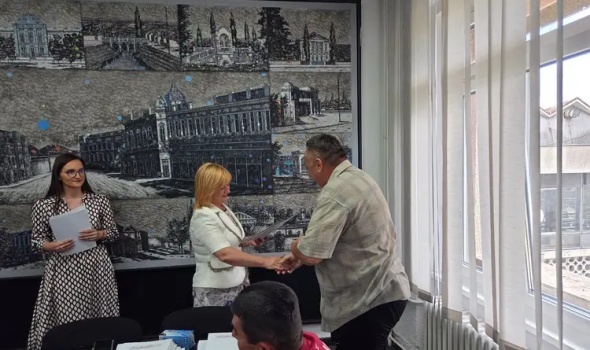 Traktori i mehanizacija najtraženiji: Kragujevac uručio nova rešenja poljoprivrednicima