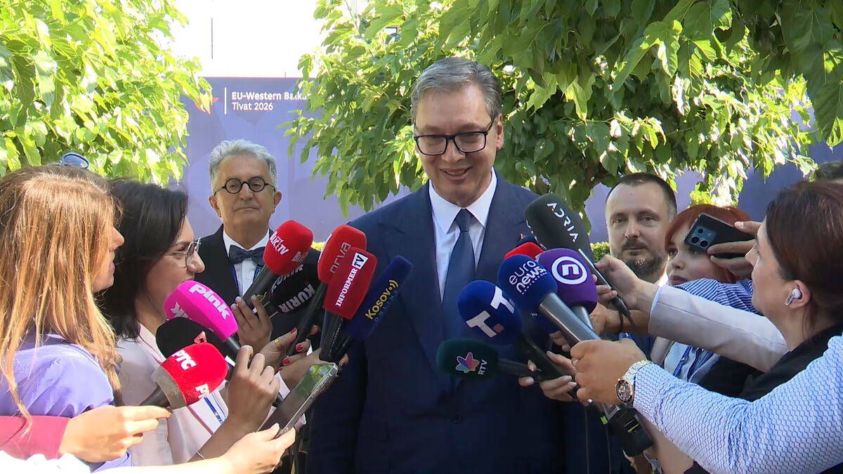 "ZAMOLITE GRADONAČELNIKA CETINJA DA JOŠ ČEŠĆE DOLAZI U BEOGRAD" Vučić se oglasio nakon samita u Tivtu, pa poručio: On nikada neće da vidi takav natpis o njemu