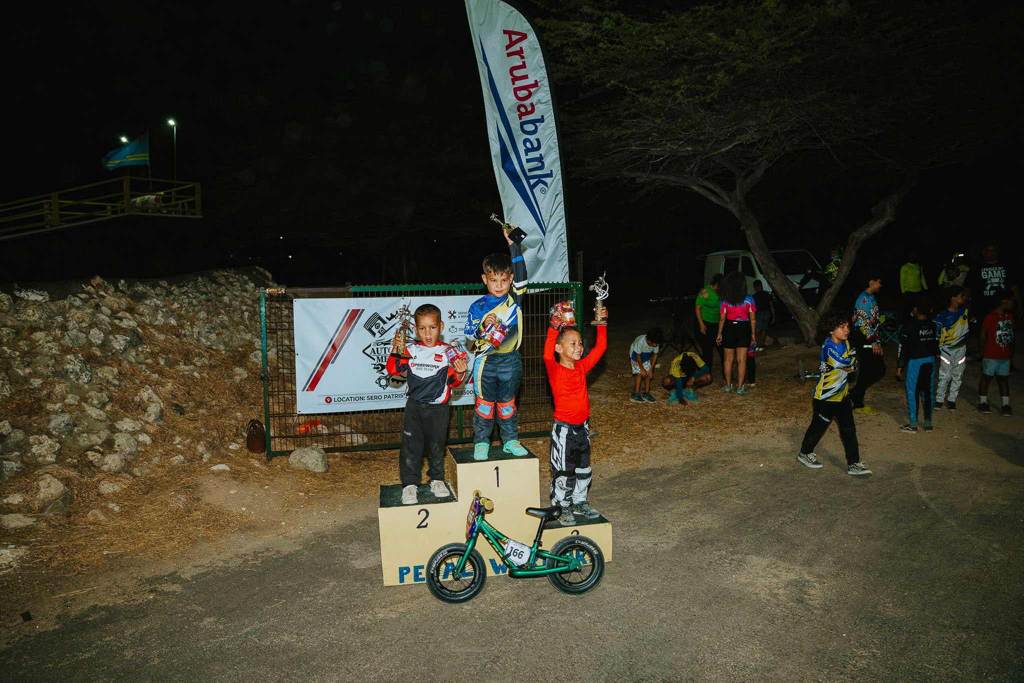 Aruba Bank ta orguyoso di a sostene cu exito un competencia di BMX y Balance Bike