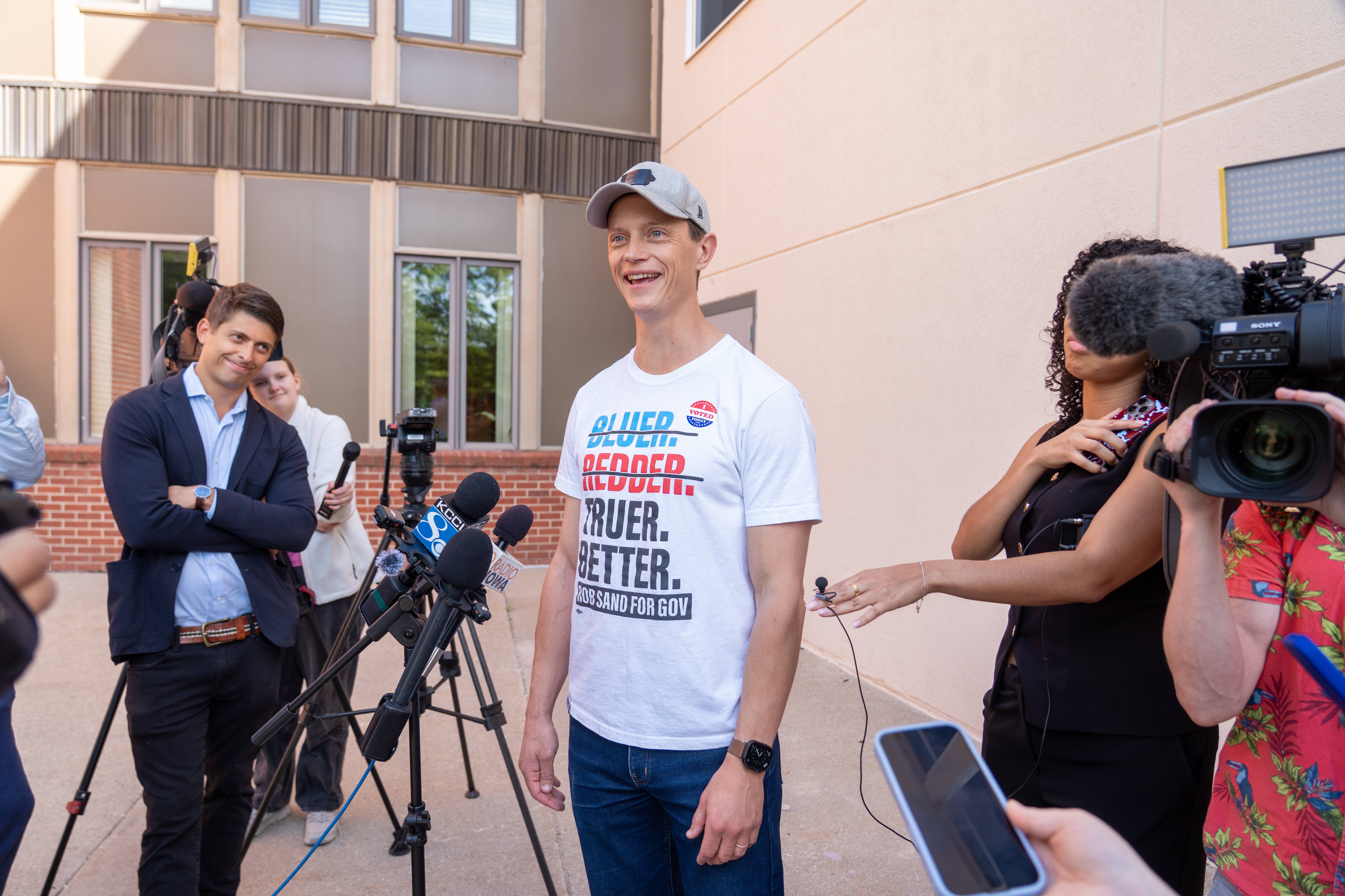 Democrats see the stars aligning in Iowa