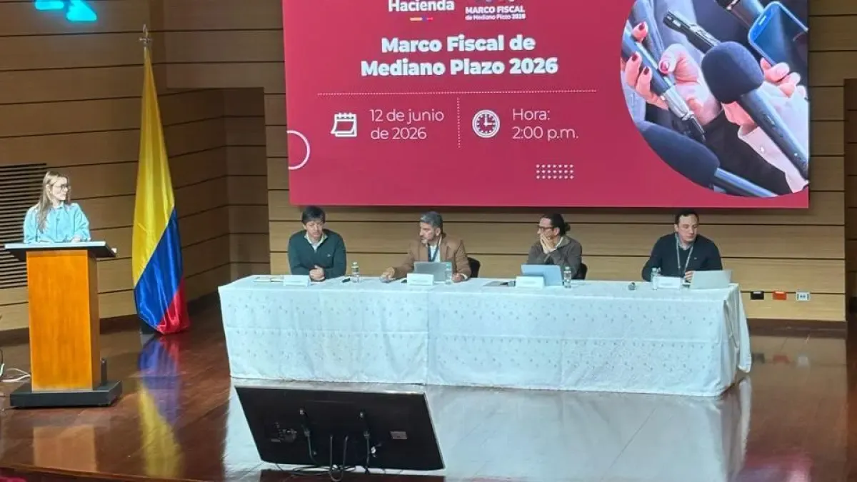 Gobierno anuncia una nueva reforma tributaria para el 2027 con la que recaudaría $30 billones