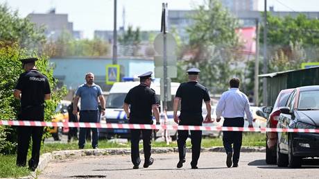 Ten people injured as 400+ Ukrainian drones launched towards Moscow and suburbs – officials
