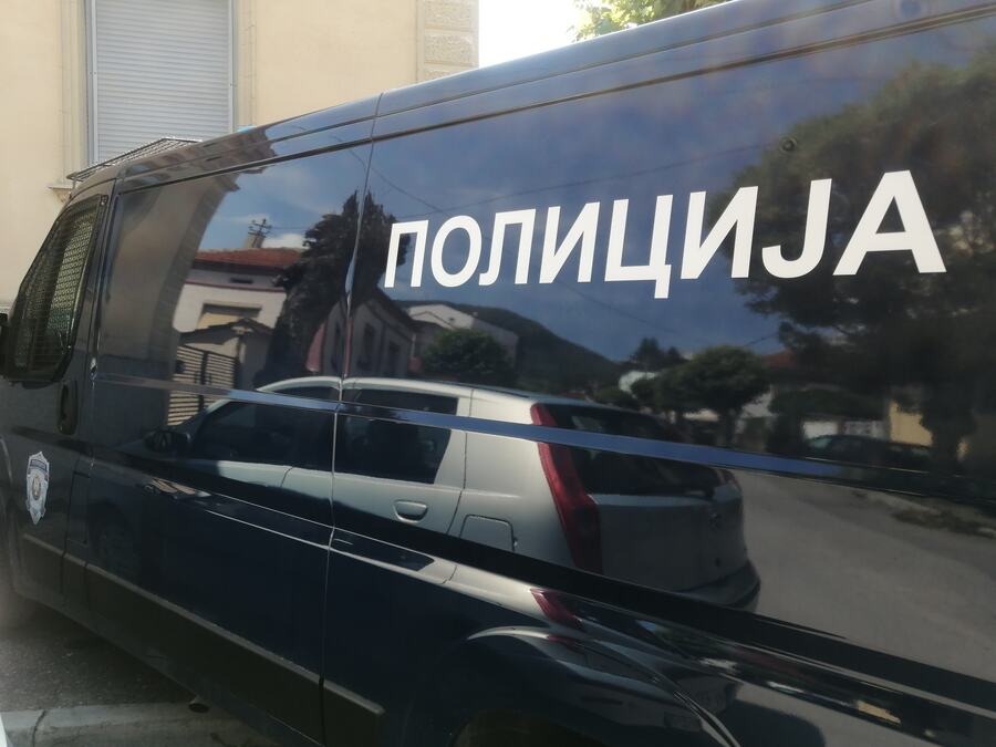 OPASNI ŠKALJARAC PREBAČEN IZ SRBIJE U CRNU GORU! Pao u Beogradu u spektakularnoj akciji, crnogorska policija ga preuzela na graničnom prelazu