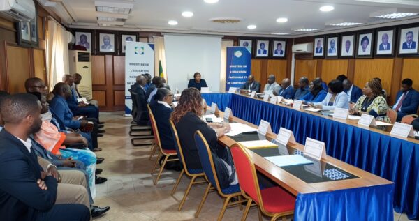 Gabon : 46 427 élèves admis en 6ᵉ, l’État face au défi des capacités d’accueil des collèges publics