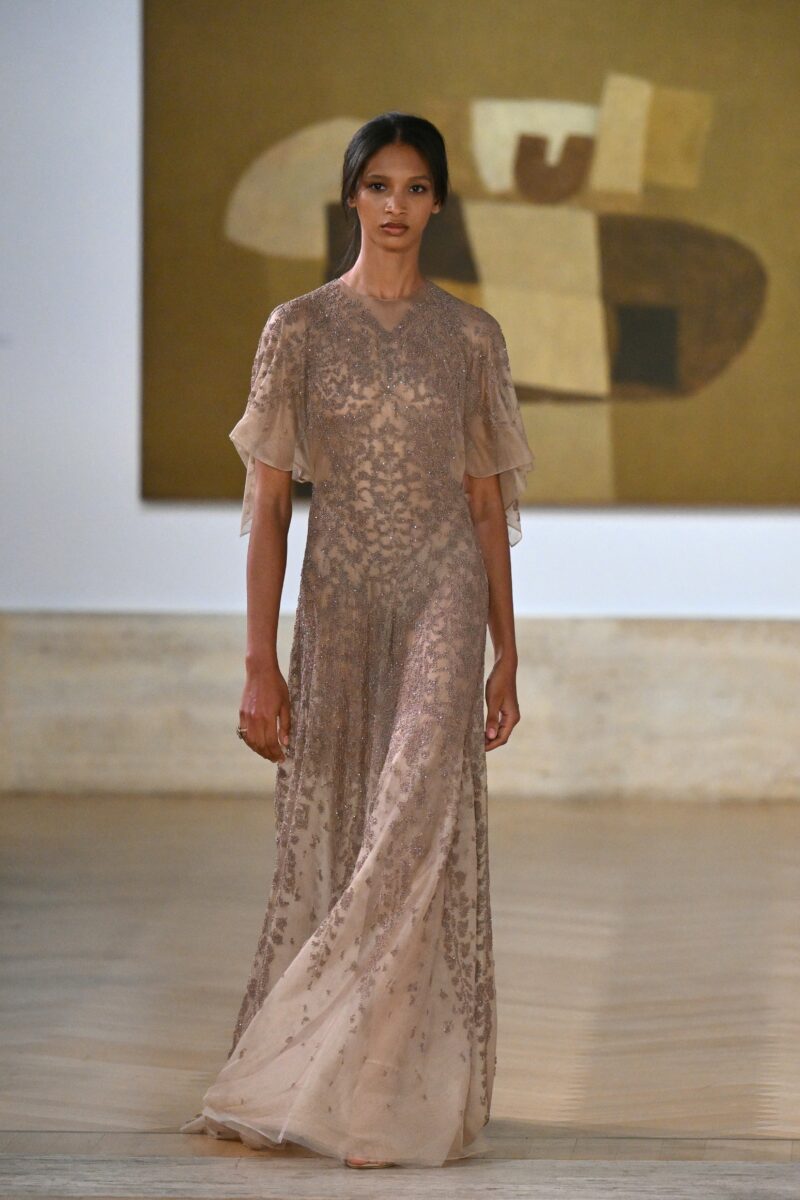 Nova Fendi Couture kolekcija slavi slobodu forme