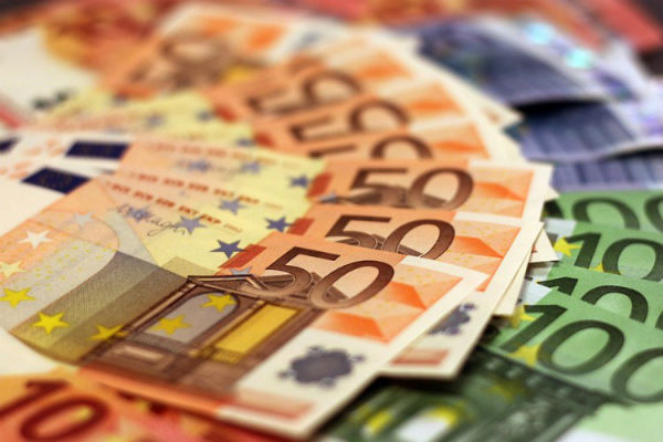 Širi se panika, raste zabrinutost: Ukida li Europa stvarno gotovinu?