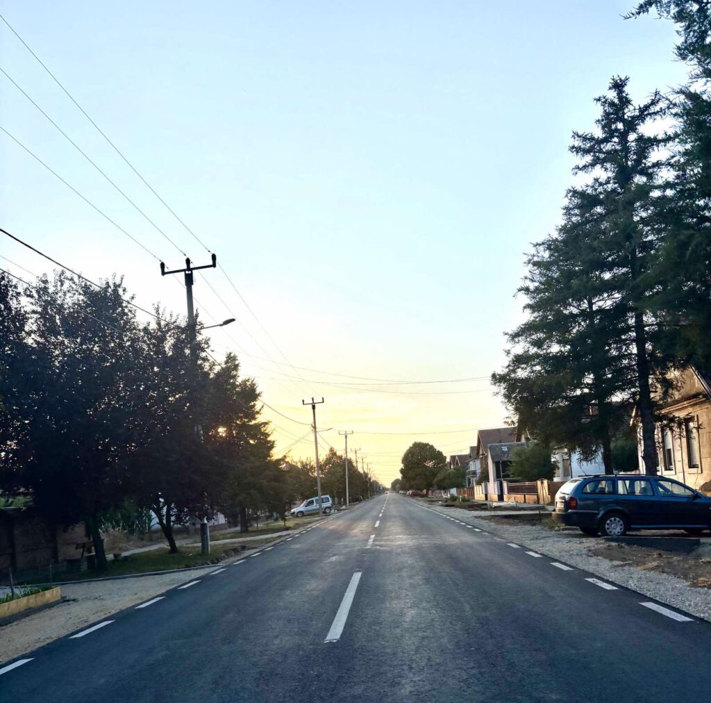 Radovi kroz Jarak biće završeni 23. jula, u pripremi projekti za škole u Martincima i Kuzminu