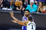 Karl-Anthony Towns tras el 2-0: "Mi mamá está aquí conmigo"