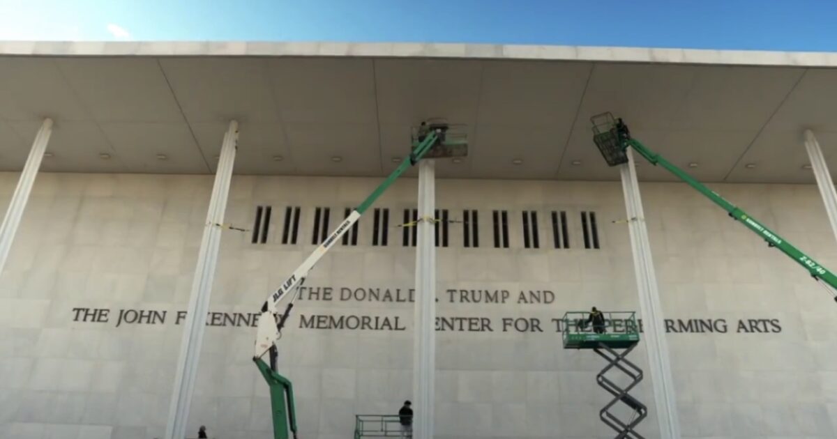 JUST IN: Appeals Court Rejects Last-Minute Bid to Keep President Trump’s Name on Kennedy Center Hours Before Deadline (LIVE FEED OF KENNEDY CENTER)