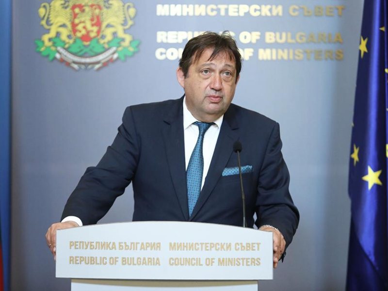 Иван Шишков: До две седмици свършват ремонтите по пътищата